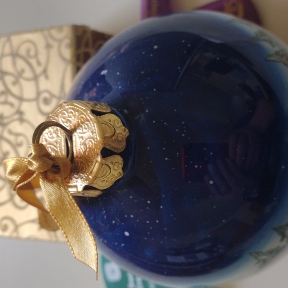 Snowmen Glass Ornament - Picture 4 of 4